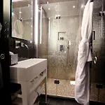 Le Malown Hotel