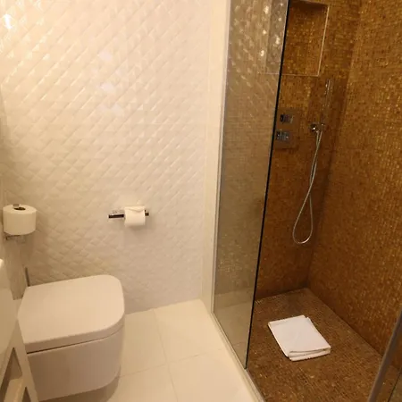 Le Malown Hotel